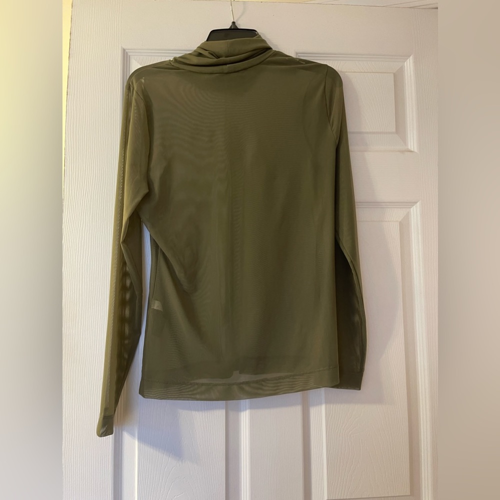 White House Black Market Green Mesh Shirt Medium